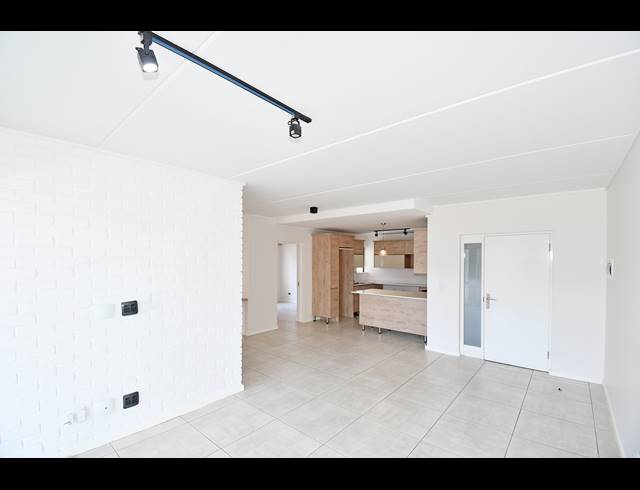 3 BEDROOM APARTMENT FOR SALE IN NOORDHANG